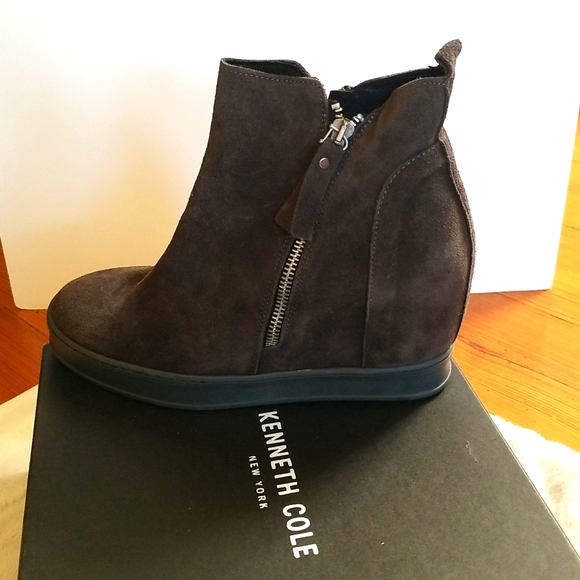 KENNETH COLE 'Bryant' Chocolate Suede Hidden Platform Sneaker - Size 8 - Picture 3 of 4